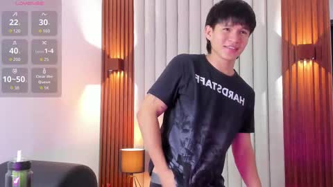 Snapshot of ryo_kush chatting on 10.25.25 Ryo Kush online show from 10.25.25