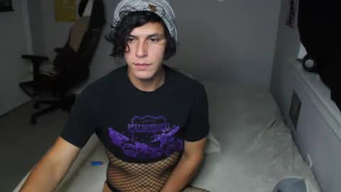 Snapshot of ryot35 chatting on 10.01.25 Ryot3 online show from 10.01.25