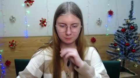 Snapshot of rysakosaylya chatting on 01.11.25 RysaKosaYlya online show from 01.11.25