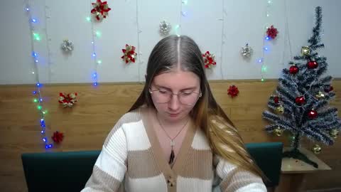 Snapshot of rysakosaylya chatting on 01.16.25 RysaKosaYlya online show from 01.16.25