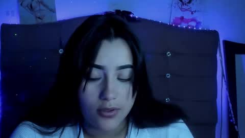 S H A R O N model independient online show from 02.14.25