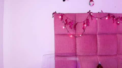 Snapshot of s_samanthax chatting on 12.30.24 Samantha online show from 12.30.24