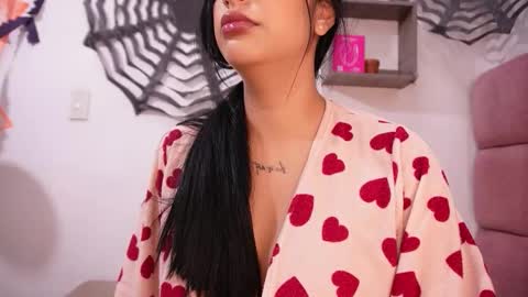 Snapshot of s_samanthax chatting on 10.24.25 Samantha online show from 10.24.25