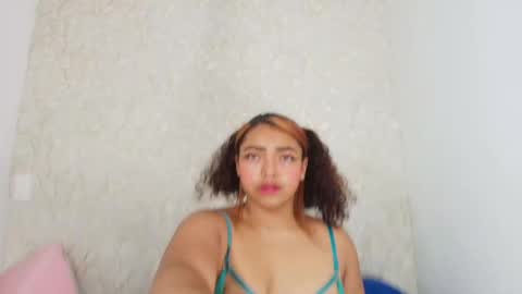 s_sofia_ online show from 09.25.25