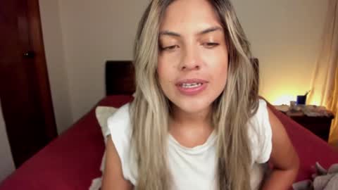 Leslie Beltrn online show from 01.05.25