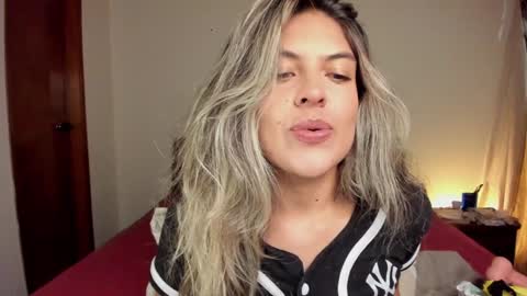 Leslie Beltrn online show from 01.09.25