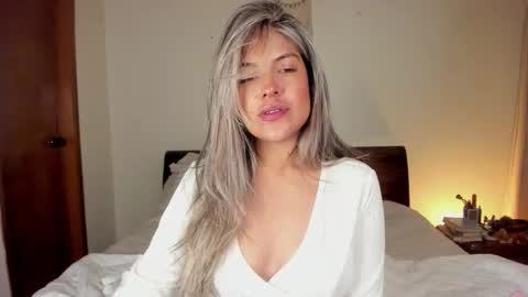 Leslie Beltrn online show from 09.25.25