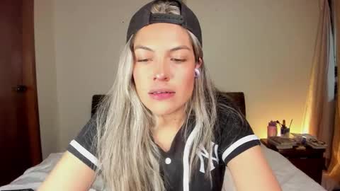 Leslie Beltrn online show from 09.29.25