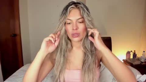 Leslie Beltrn online show from 10.02.25