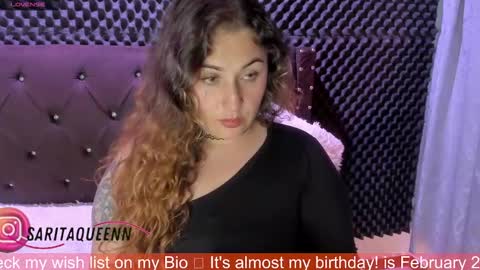 Snapshot of saara__queen chatting on 02.22.25 saara__queen online show from 02.22.25