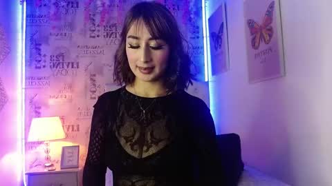 1 online show from 11.20.25