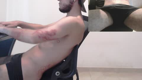 Snapshot of saat_hiel chatting on 01.23.25 Saat online show from 01.23.25
