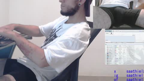 Snapshot of saat_hiel chatting on 01.31.25 Saat online show from 01.31.25