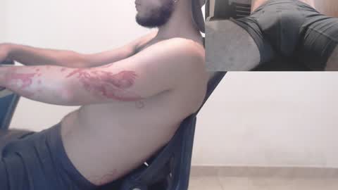 Snapshot of saat_hiel chatting on 02.03.25 Saat online show from 02.03.25