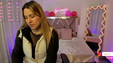 Snapshot of saaya_tay chatting on 02.22.25 saaya_tay online show from 02.22.25