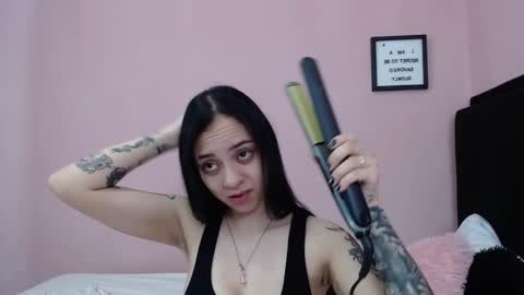 Snapshot of sabbrand_ chatting on 09.28.25 online show from 09.28.25