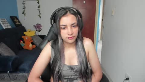 Snapshot of sabrina_chester_02 chatting on 02.09.25 Angie  online show from 02.09.25