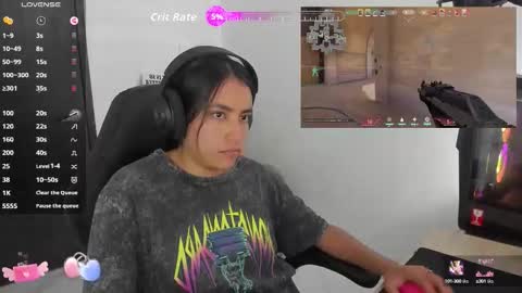 Snapshot of sabrina_chester_02 chatting on 09.11.25 Angie  online show from 09.11.25