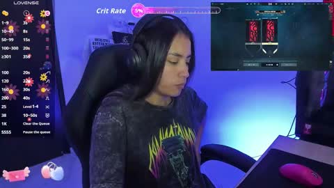 Snapshot of sabrina_chester_02 chatting on 09.13.25 Angie  online show from 09.13.25