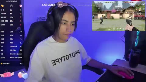 Snapshot of sabrina_chester_02 chatting on 09.15.25 Angie  online show from 09.15.25