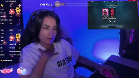 Snapshot of sabrina_chester_02 chatting on 09.17.25 Angie  online show from 09.17.25