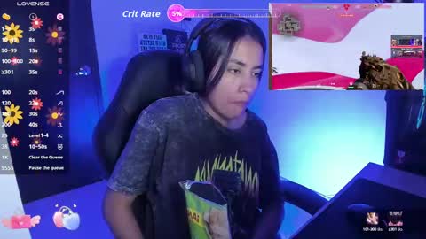 Snapshot of sabrina_chester_02 chatting on 09.30.25 Angie  online show from 09.30.25