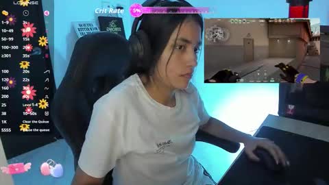 Snapshot of sabrina_chester_02 chatting on 10.15.25 Angie  online show from 10.15.25