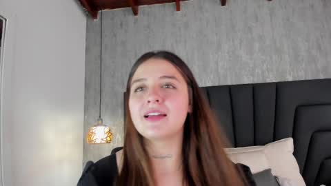 Snapshot of sabrina_lennox chatting on 02.14.25 Sabrina Maria online show from 02.14.25