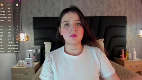 Snapshot of sabrina_lennox chatting on 02.17.25 Sabrina Maria online show from 02.17.25