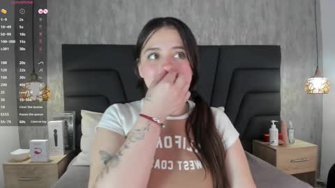 Snapshot of sabrina_lennox chatting on 03.05.25 Sabrina Maria online show from 03.05.25