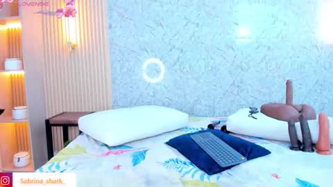 Sabrina Shark online show from 10.18.25