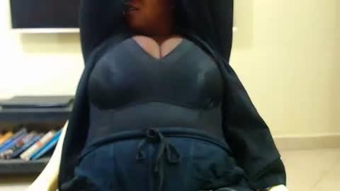 Snapshot of sabrinaaaa1234 chatting on 09.21.25 aaa1234 online show from 09.21.25