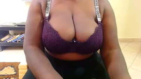 Snapshot of sabrinaaaa1234 chatting on 09.26.25 aaa1234 online show from 09.26.25