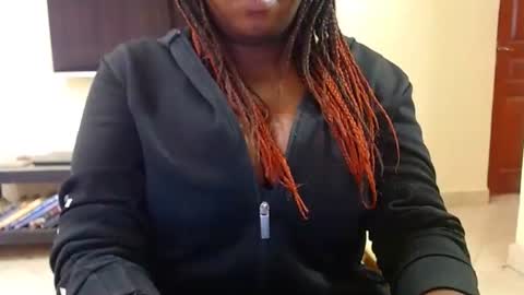 Snapshot of sabrinaaaa1234 chatting on 10.28.25 aaa1234 online show from 10.28.25