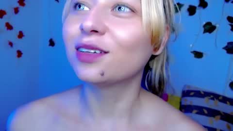Snapshot of sabrinaexpositoxx chatting on 03.10.25 SABRI online show from 03.10.25