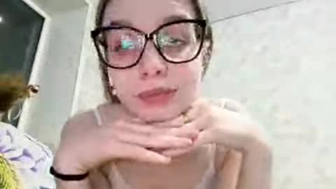 Sabrina online show from 04.28.26