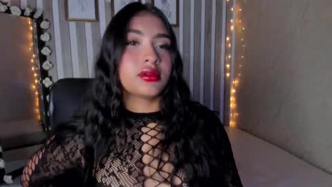 mariana  online show from 02.25.25