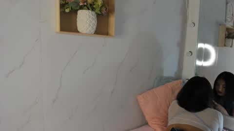 Snapshot of sabrinahims_ chatting on 10.07.25 mariana  online show from 10.07.25