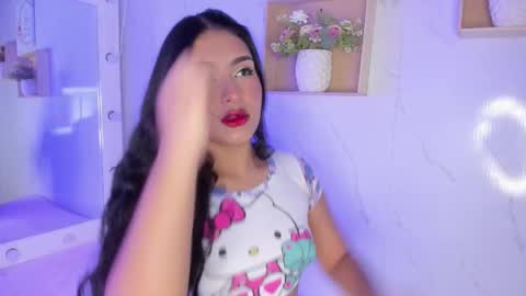 Snapshot of sabrinahims_ chatting on 10.11.25 mariana  online show from 10.11.25