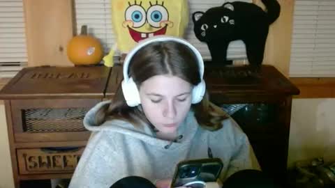 Snapshot of sabrinalexington chatting on 11.12.25 Sabrina online show from 11.12.25