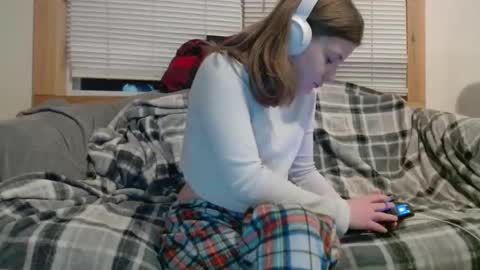Snapshot of sabrinalexington chatting on 11.18.25 Sabrina online show from 11.18.25