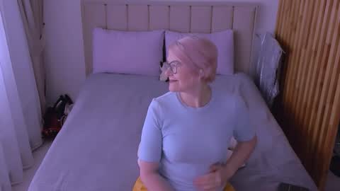 Sabrina MacMarren online show from 03.21.26