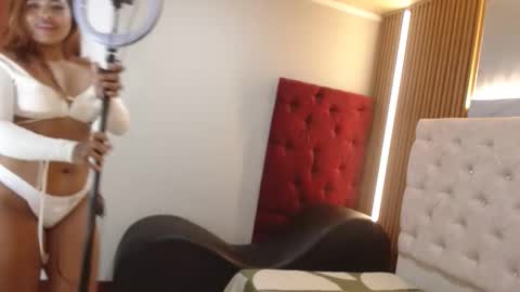 Snapshot of sabrinaroosa202cl chatting on 10.03.25 sabrinaroosa202cl online show from 10.03.25