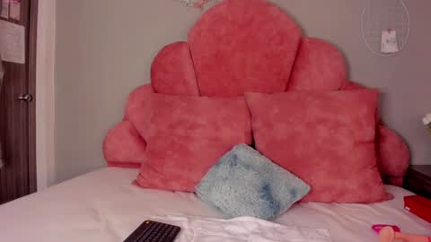 S A B R I N A  online show from 02.02.25