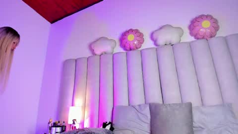 S A B R I N A  online show from 03.01.25