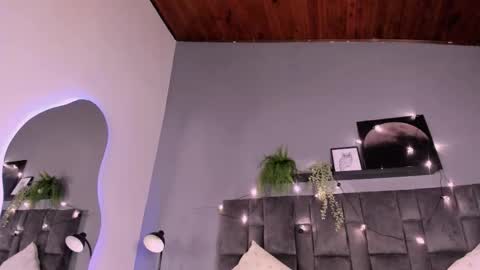 S A B R I N A  online show from 11.08.25