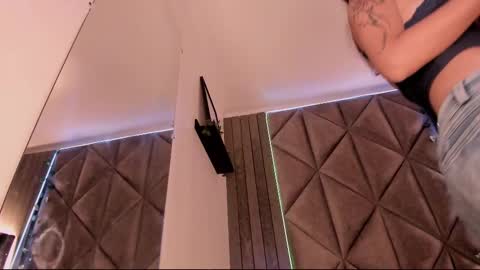 S A B R I N A  online show from 11.21.25