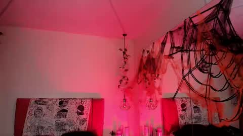 Snapshot of sabrinav_ chatting on 10.22.25 Sabrina online show from 10.22.25