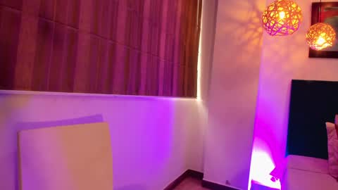 Sabrina Warren online show from 12.04.24