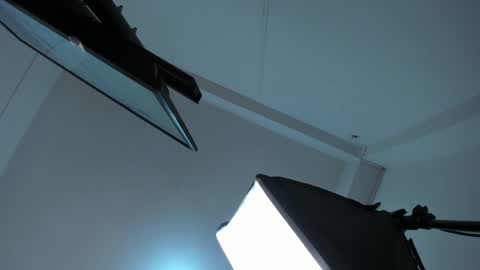 Sabrina Warren online show from 12.21.24